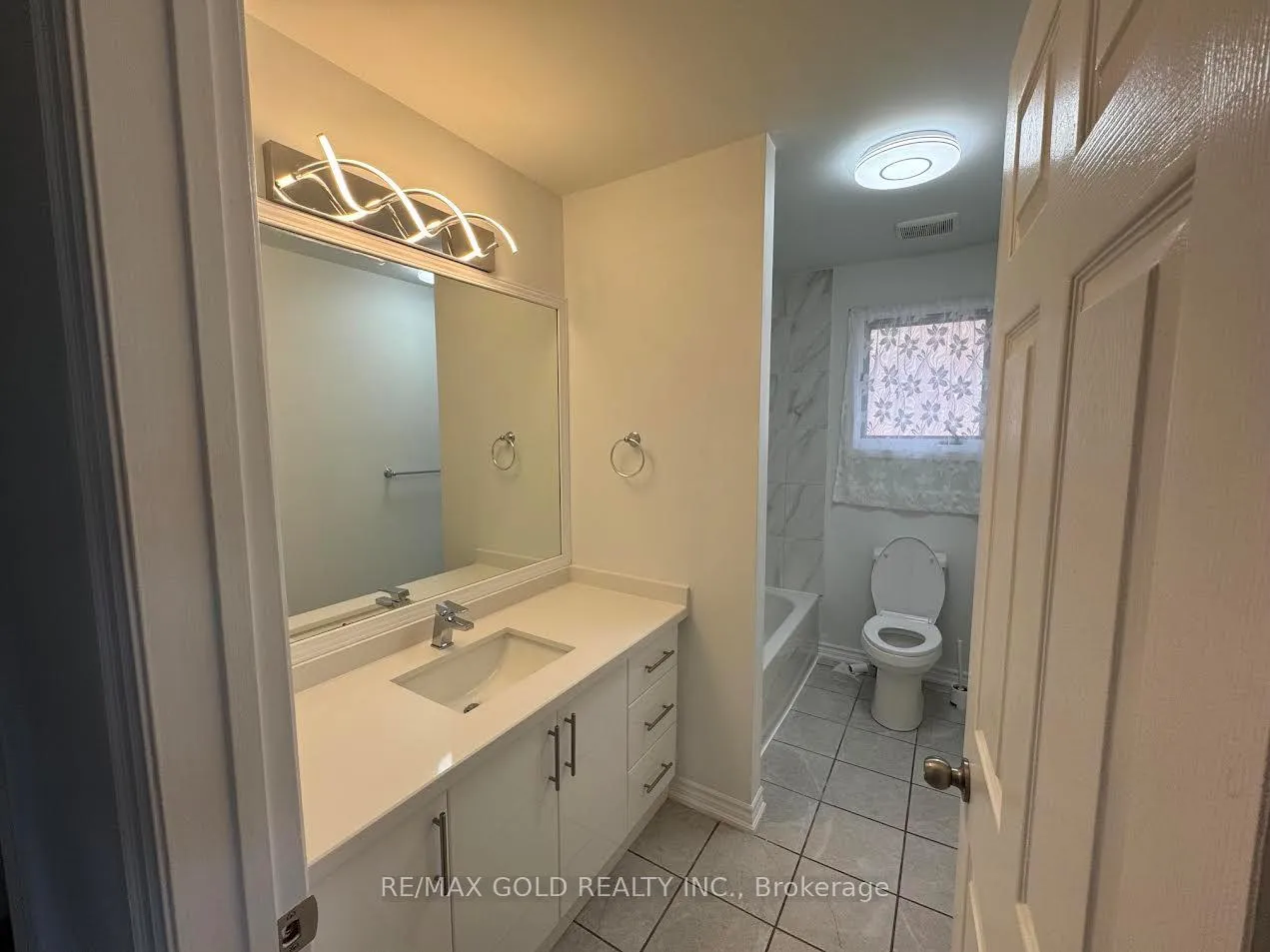 Photo 8 of 6131 Valley Way N, Niagara Falls, Cherrywood — HOMEH