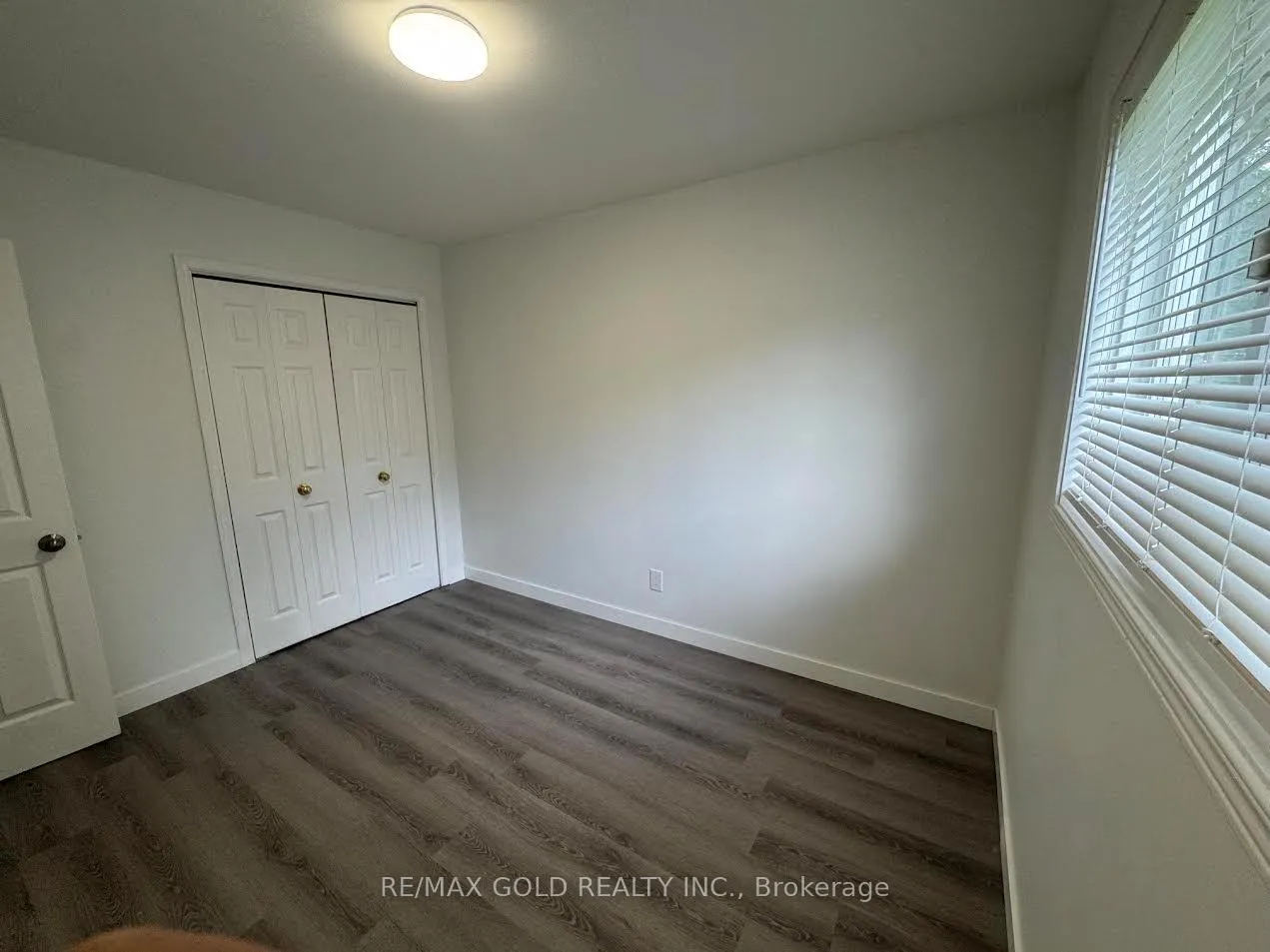 Photo 13 of 6131 Valley Way N, Niagara Falls, Cherrywood — HOMEH
