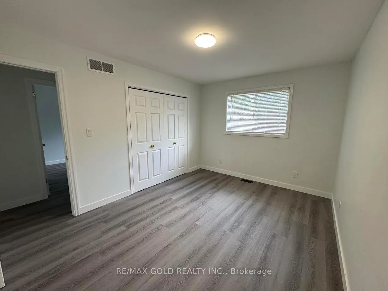 Photo 15 of 6131 Valley Way N, Niagara Falls, Cherrywood — HOMEH