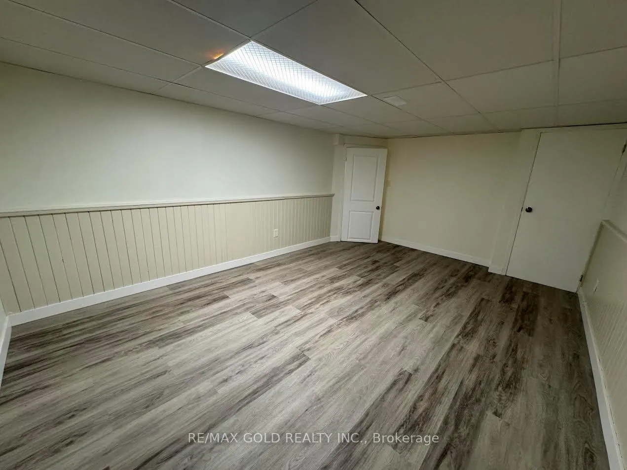 Photo 18 of 6131 Valley Way N, Niagara Falls, Cherrywood — HOMEH