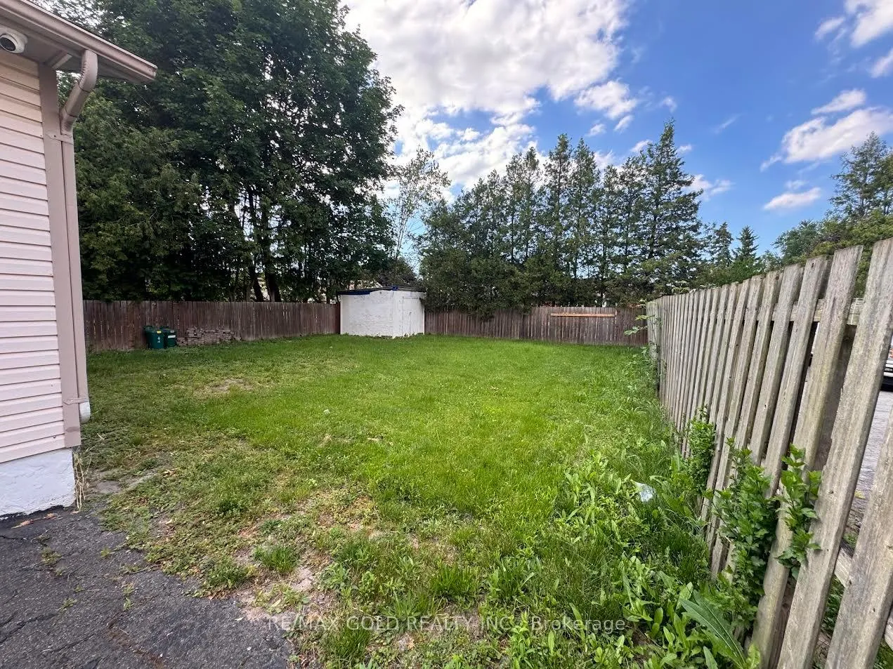 Photo 27 of 6131 Valley Way N, Niagara Falls, Cherrywood — HOMEH