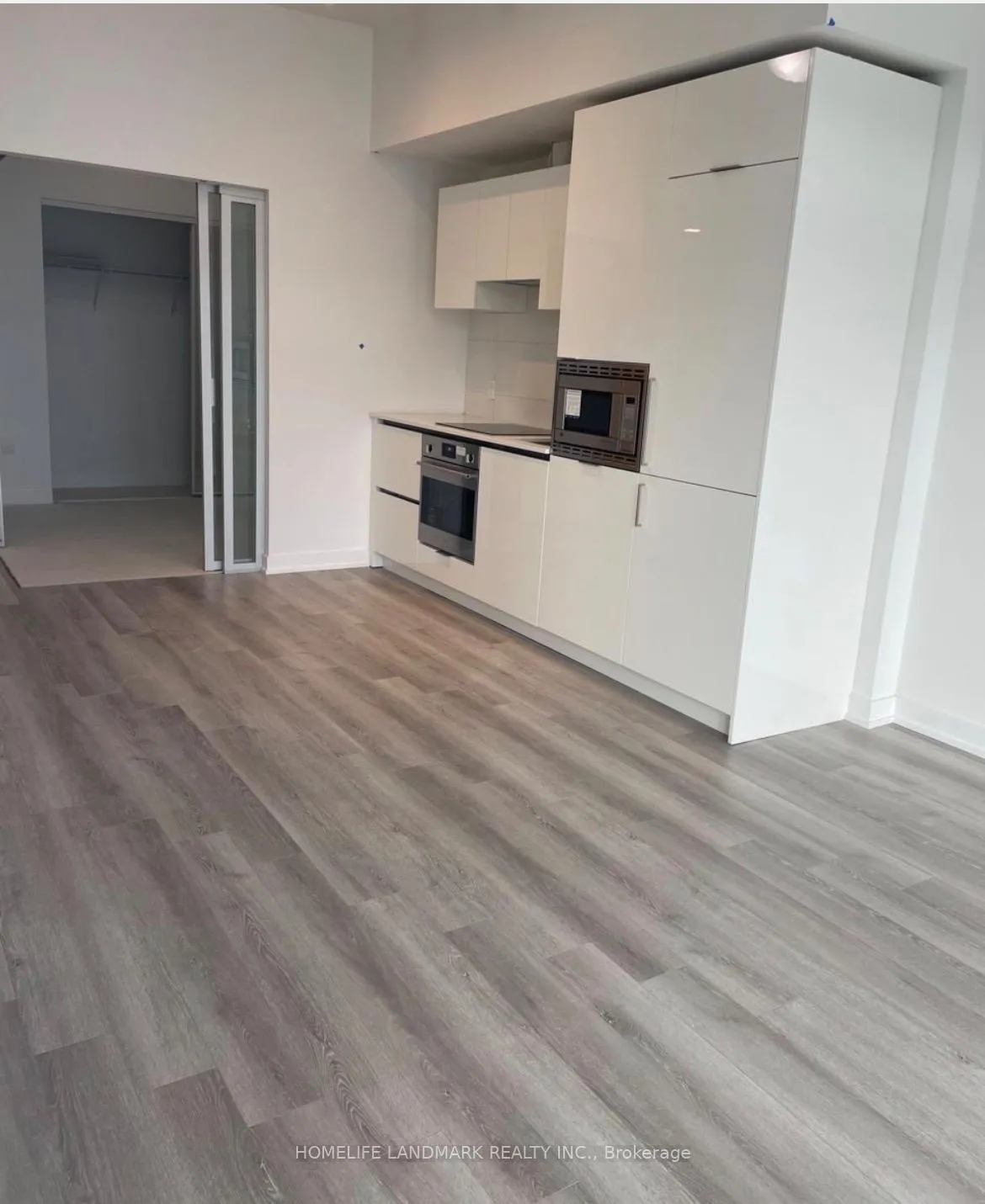 Photo 5 of Unit 2117, 230 simcoe Street, Toronto, Kensington-Chinatown — HOMEH