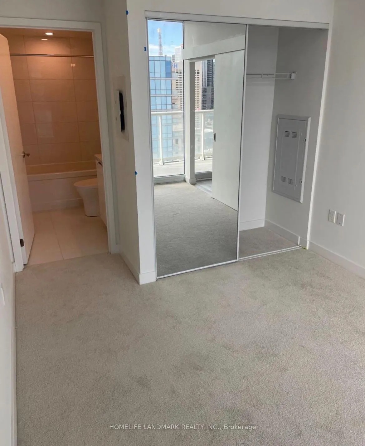 Photo 7 of Unit 2117, 230 simcoe Street, Toronto, Kensington-Chinatown — HOMEH