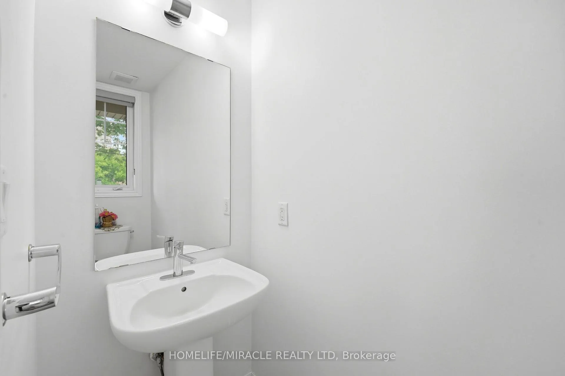 Photo 18 of Unit 49, 1890 Rymal Road E, Hamilton, Rural Glanbrook — HOMEH