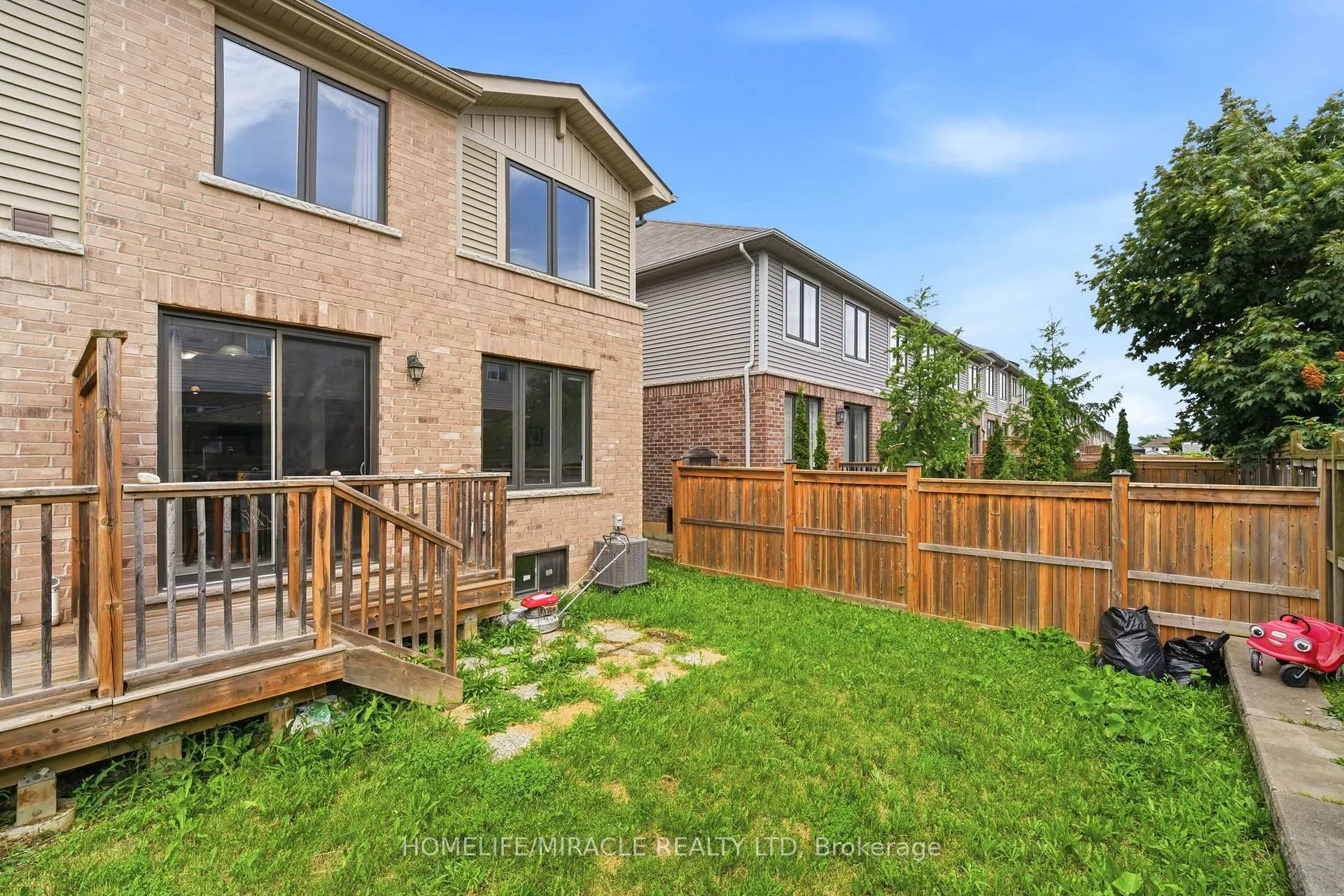 Photo 38 of Unit 49, 1890 Rymal Road E, Hamilton, Rural Glanbrook — HOMEH