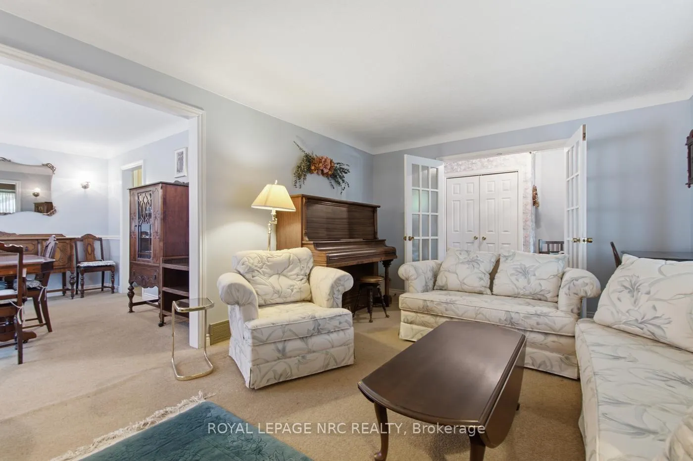 Photo 3 of 10 Jennifer Court, Welland, Prince Charles — HOMEH
