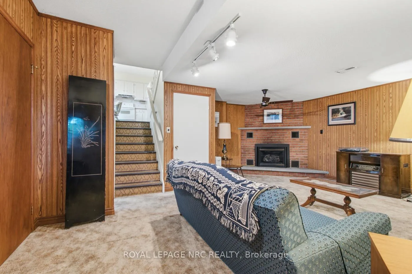 Photo 21 of 10 Jennifer Court, Welland, Prince Charles — HOMEH