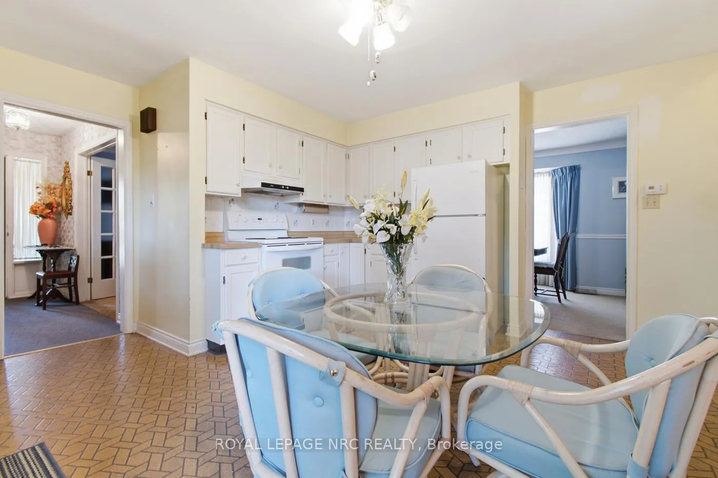 Photo 34 of 10 Jennifer Court, Welland, Prince Charles — HOMEH