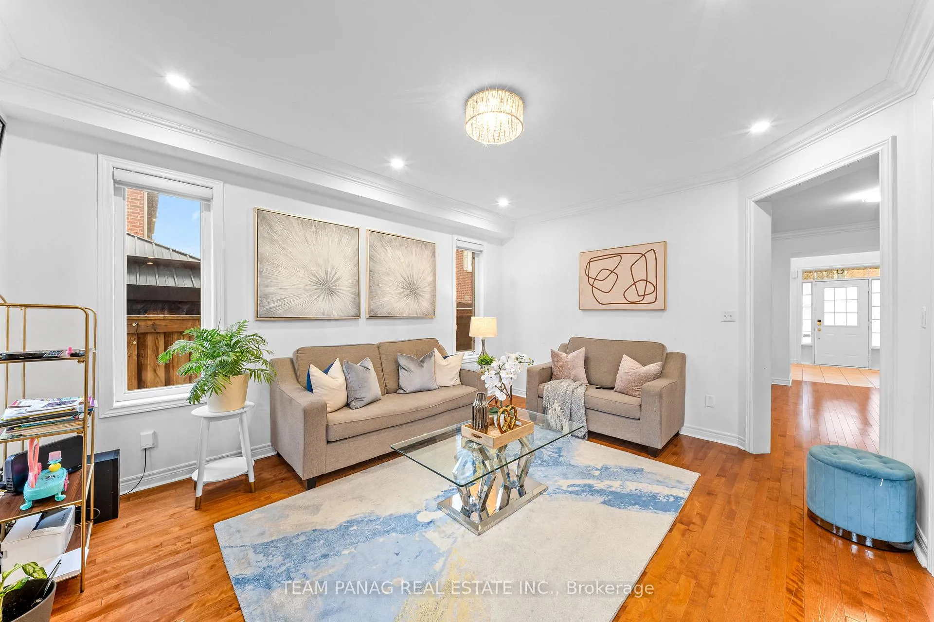 Photo 10 of 30 Overglen Court, Brampton, Credit Valley — HOMEH