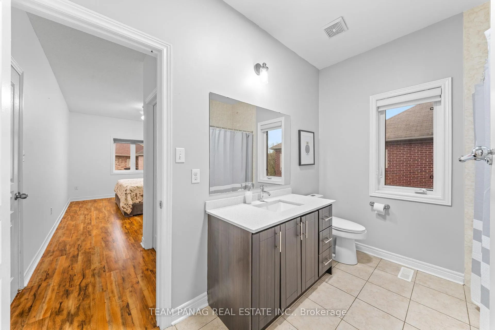 Photo 32 of 30 Overglen Court, Brampton, Credit Valley — HOMEH