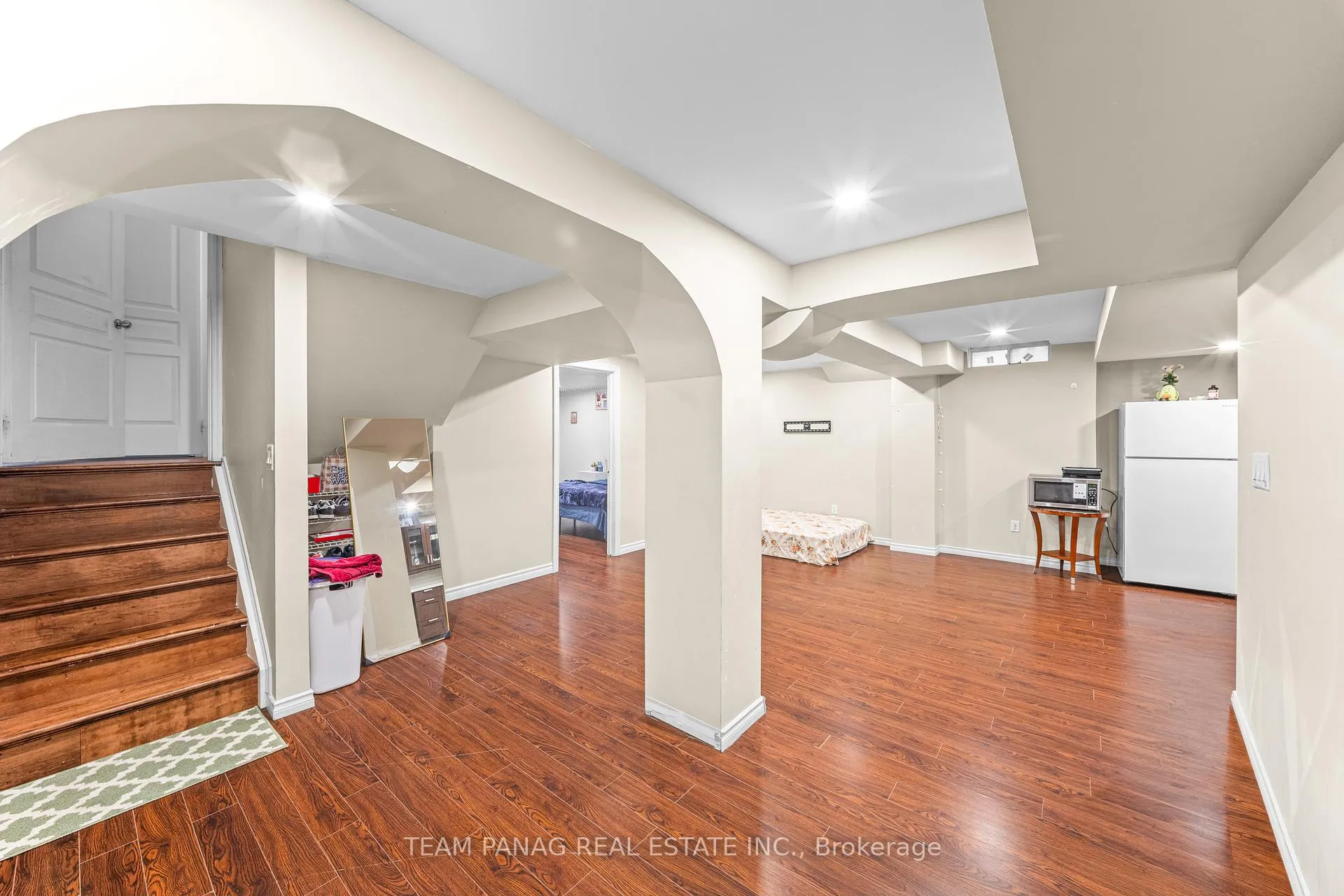 Photo 34 of 30 Overglen Court, Brampton, Credit Valley — HOMEH