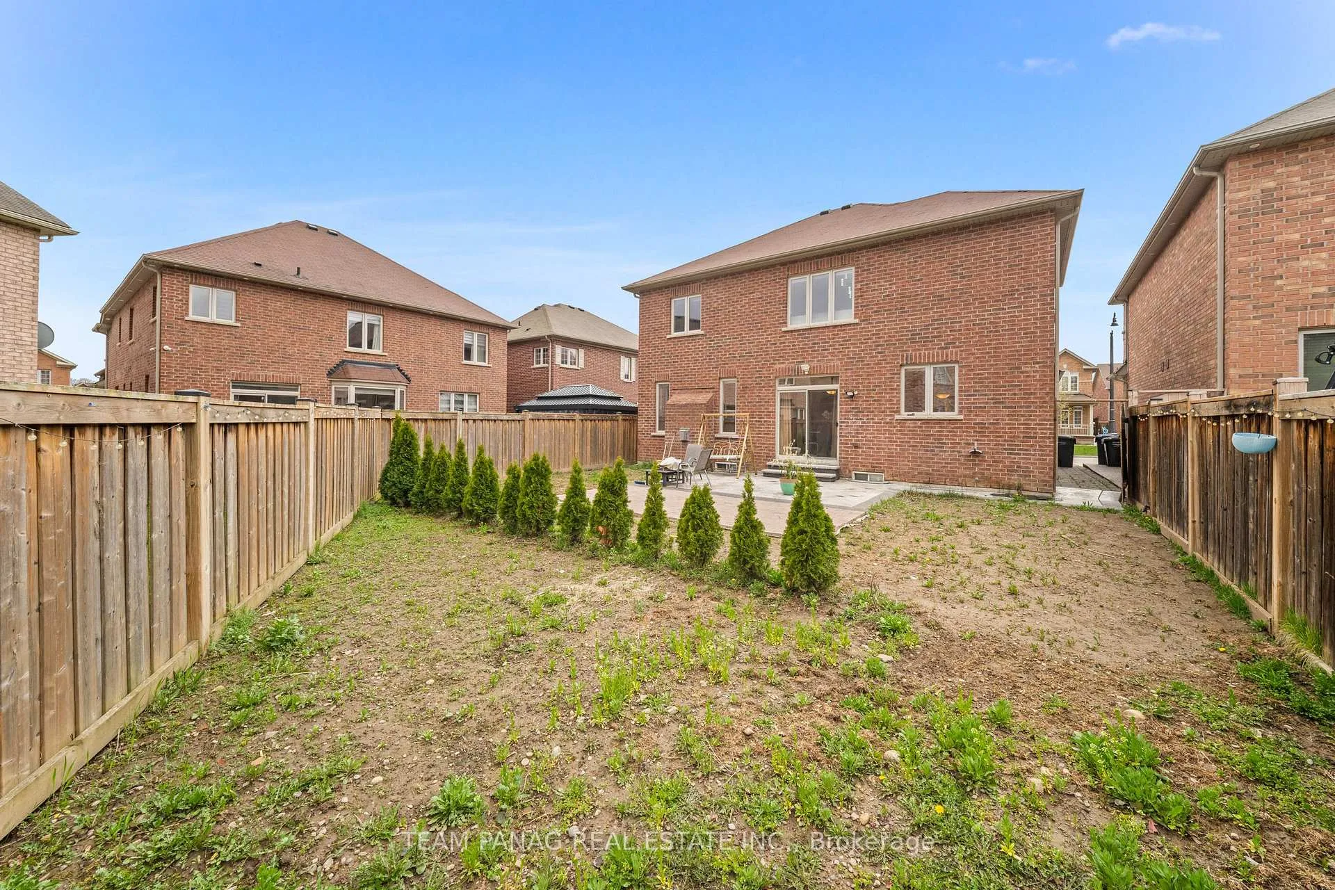 Photo 40 of 30 Overglen Court, Brampton, Credit Valley — HOMEH