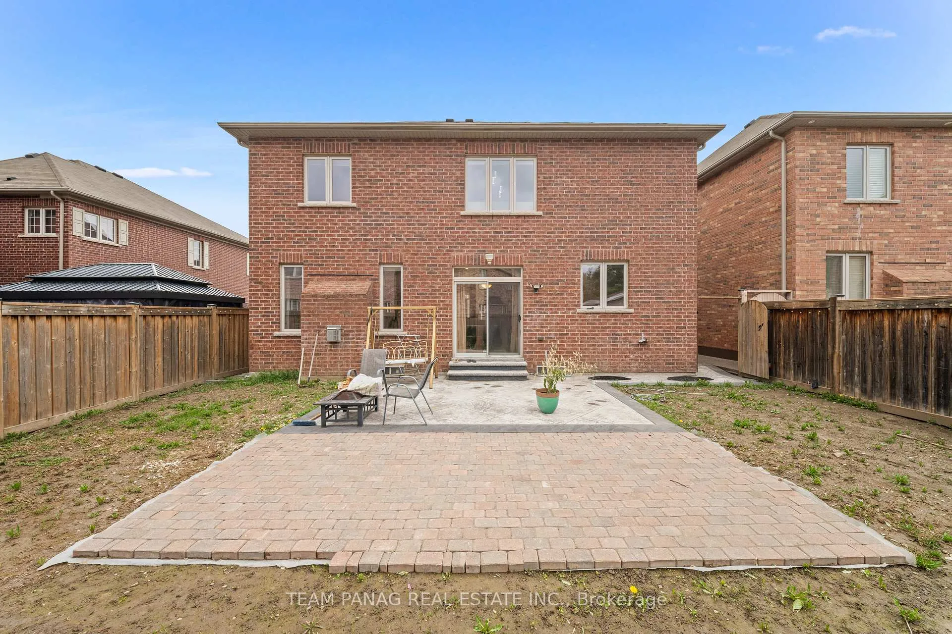 Photo 41 of 30 Overglen Court, Brampton, Credit Valley — HOMEH