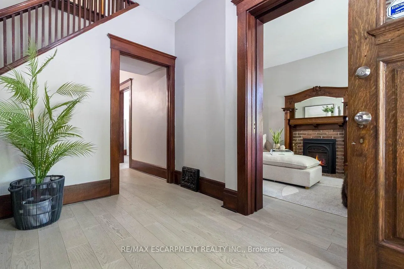 Photo 4 of 82 Burris Street, Hamilton, St. Clair — HOMEH