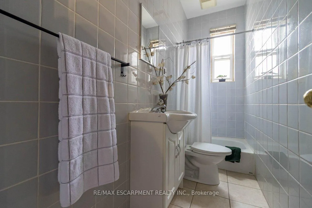 Photo 15 of 82 Burris Street, Hamilton, St. Clair — HOMEH