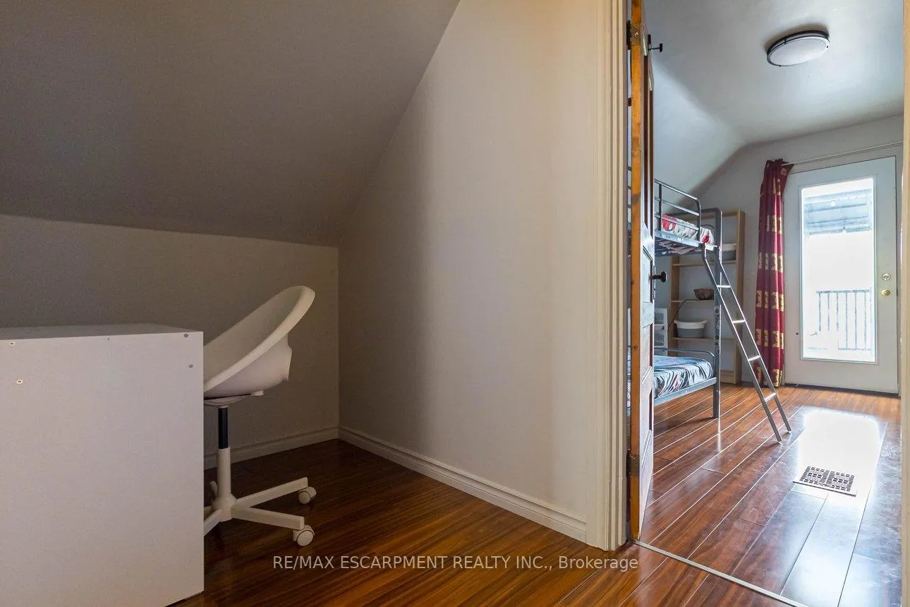 Photo 37 of 82 Burris Street, Hamilton, St. Clair — HOMEH