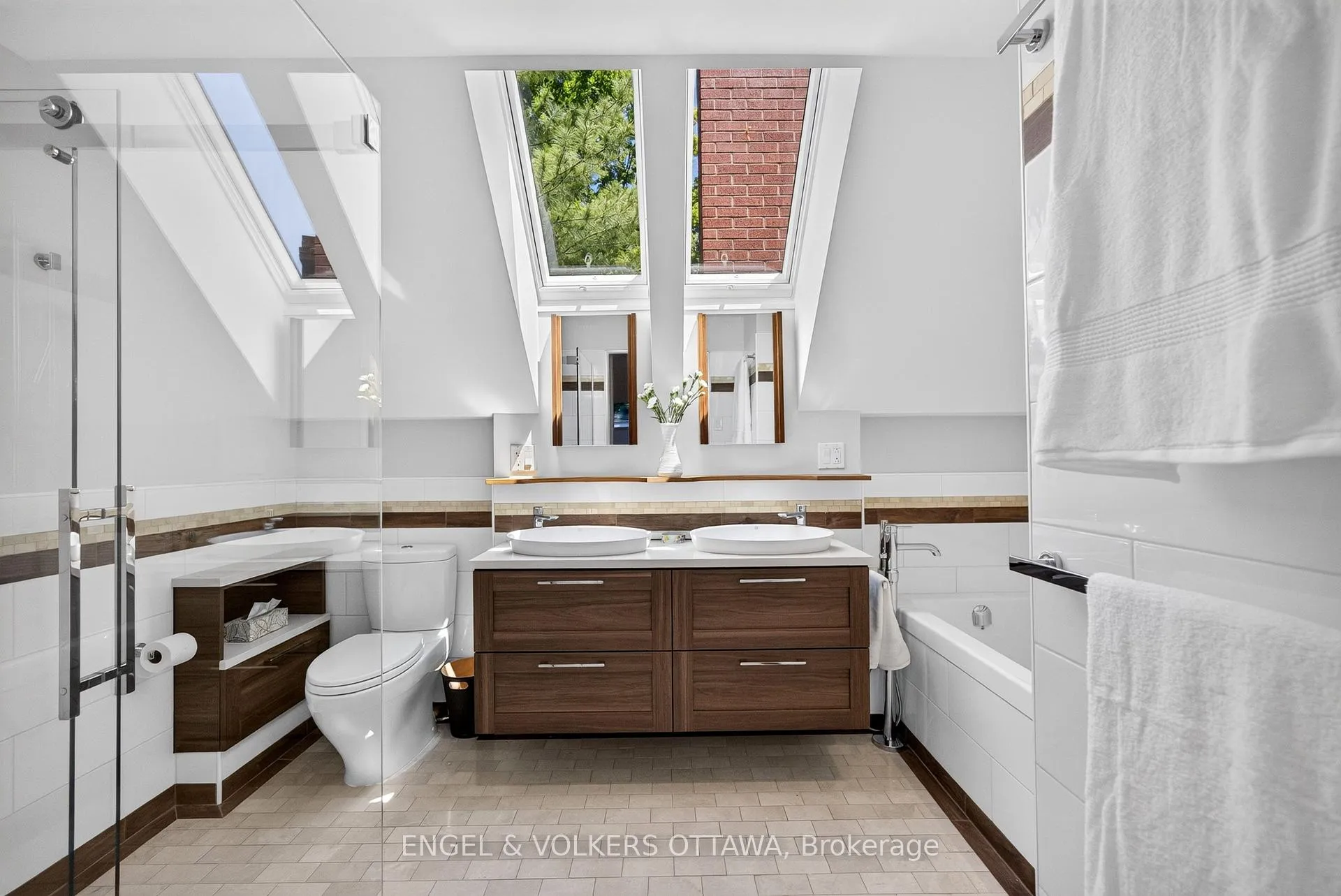 Photo 34 of 516 Queen Elizabeth Drive, Ottawa, Glebe — HOMEH