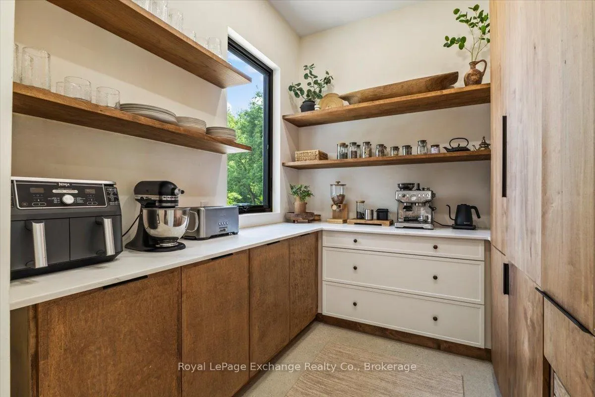 Photo 13 of 310 Adelaide Street, Kincardine — HOMEH