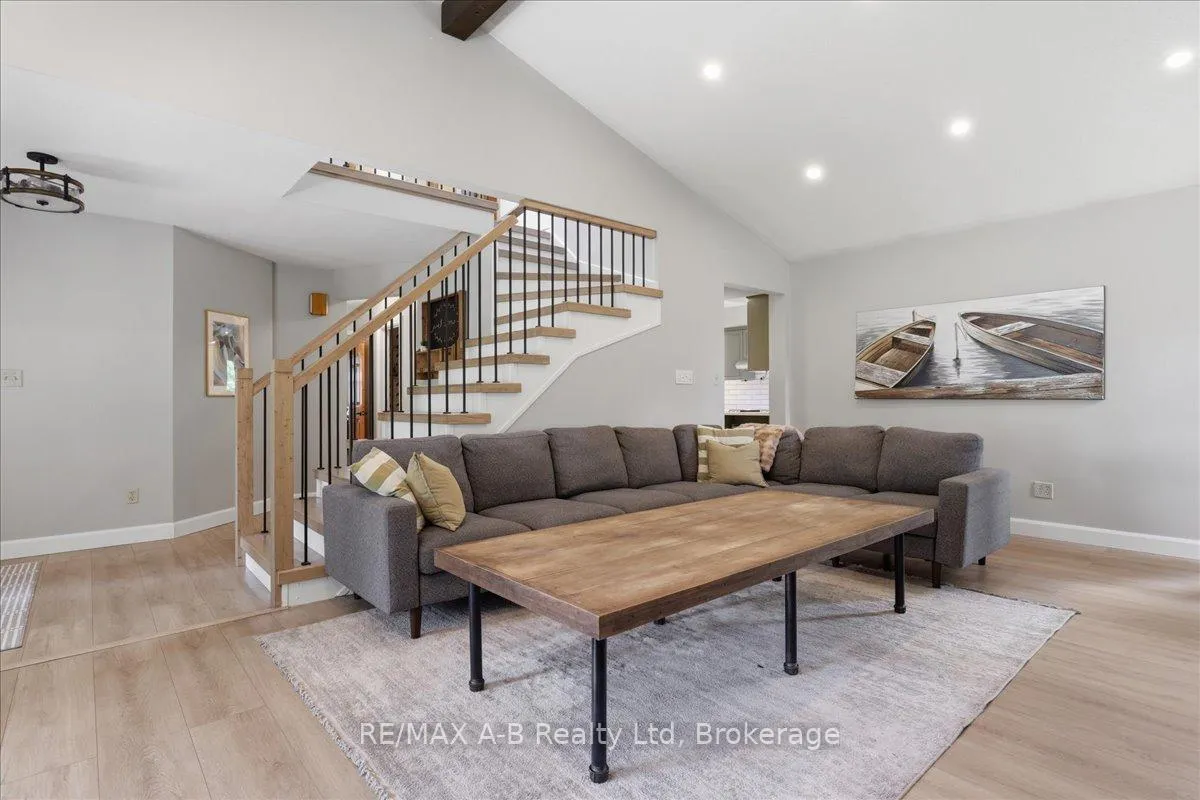 Photo 14 of 5148 103 Road, Perth East, North Easthope — HOMEH
