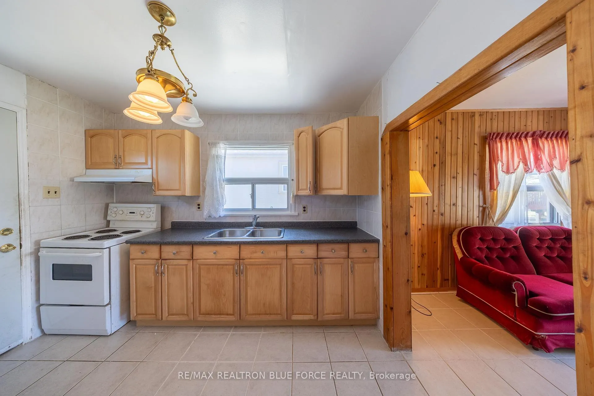 Photo 14 of 57 Lakeshore Road, Georgina, Virginia — HOMEH