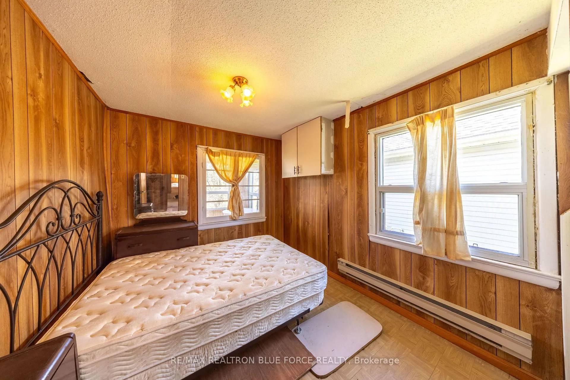 Photo 18 of 57 Lakeshore Road, Georgina, Virginia — HOMEH