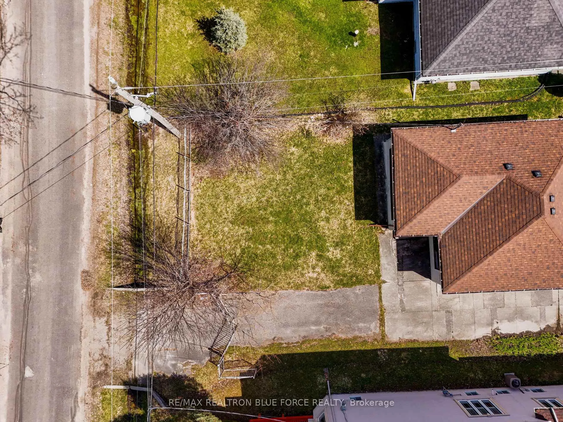 Photo 27 of 57 Lakeshore Road, Georgina, Virginia — HOMEH