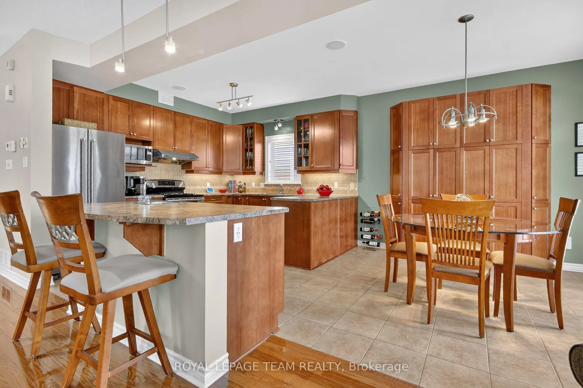 Photo 13 of 83 Lydia Way, Ottawa, Barrhaven East — HOMEH