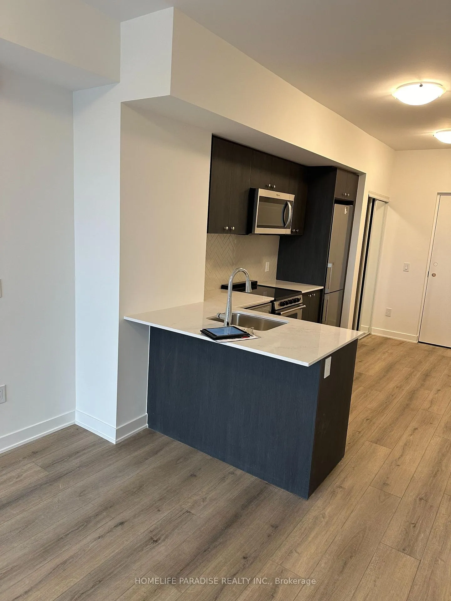 Photo 7 of Unit 603, 312 Erb Street, Waterloo, Maple Hills — HOMEH