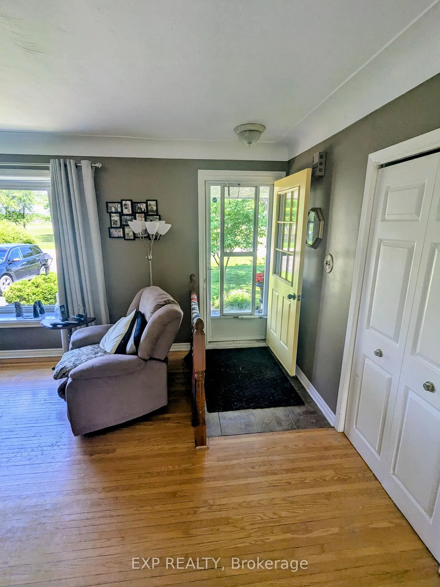 Photo 4 of 673 Winston Road, Grimsby, Grimsby Beach — HOMEH
