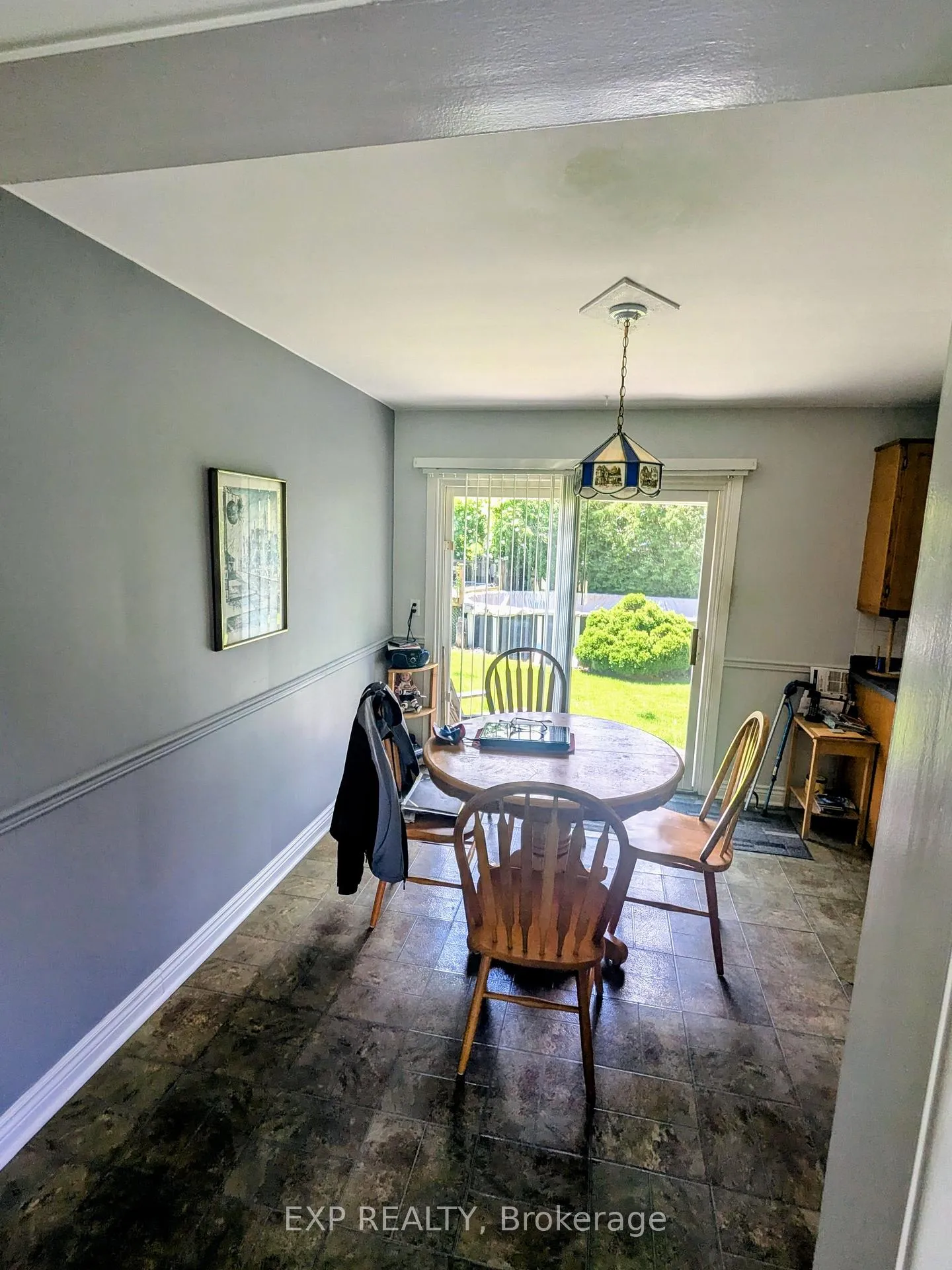 Photo 6 of 673 Winston Road, Grimsby, Grimsby Beach — HOMEH