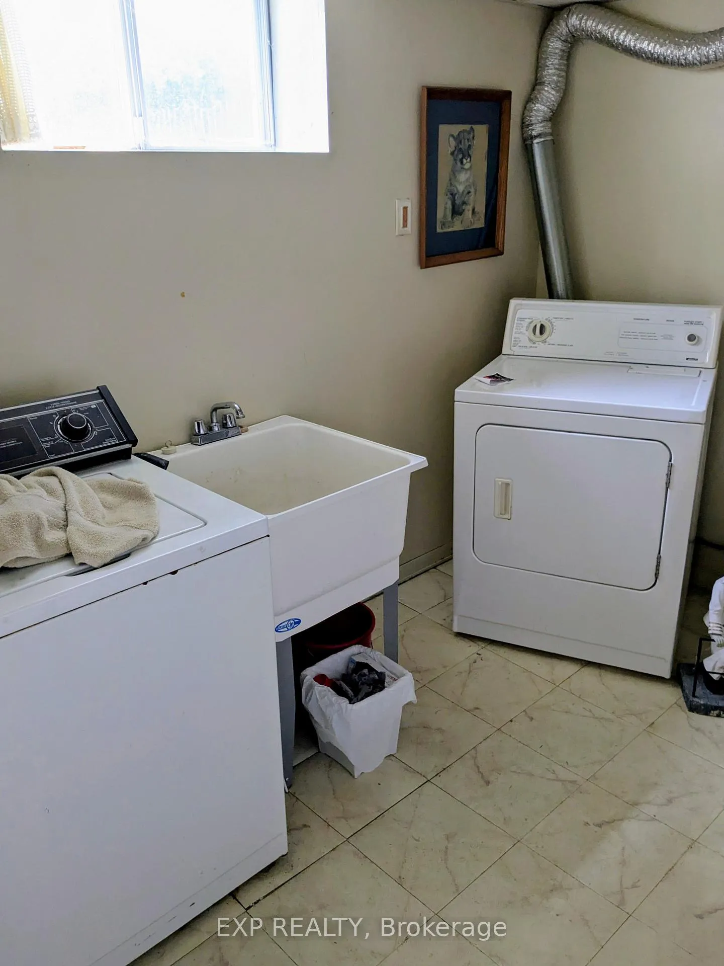 Photo 17 of 673 Winston Road, Grimsby, Grimsby Beach — HOMEH