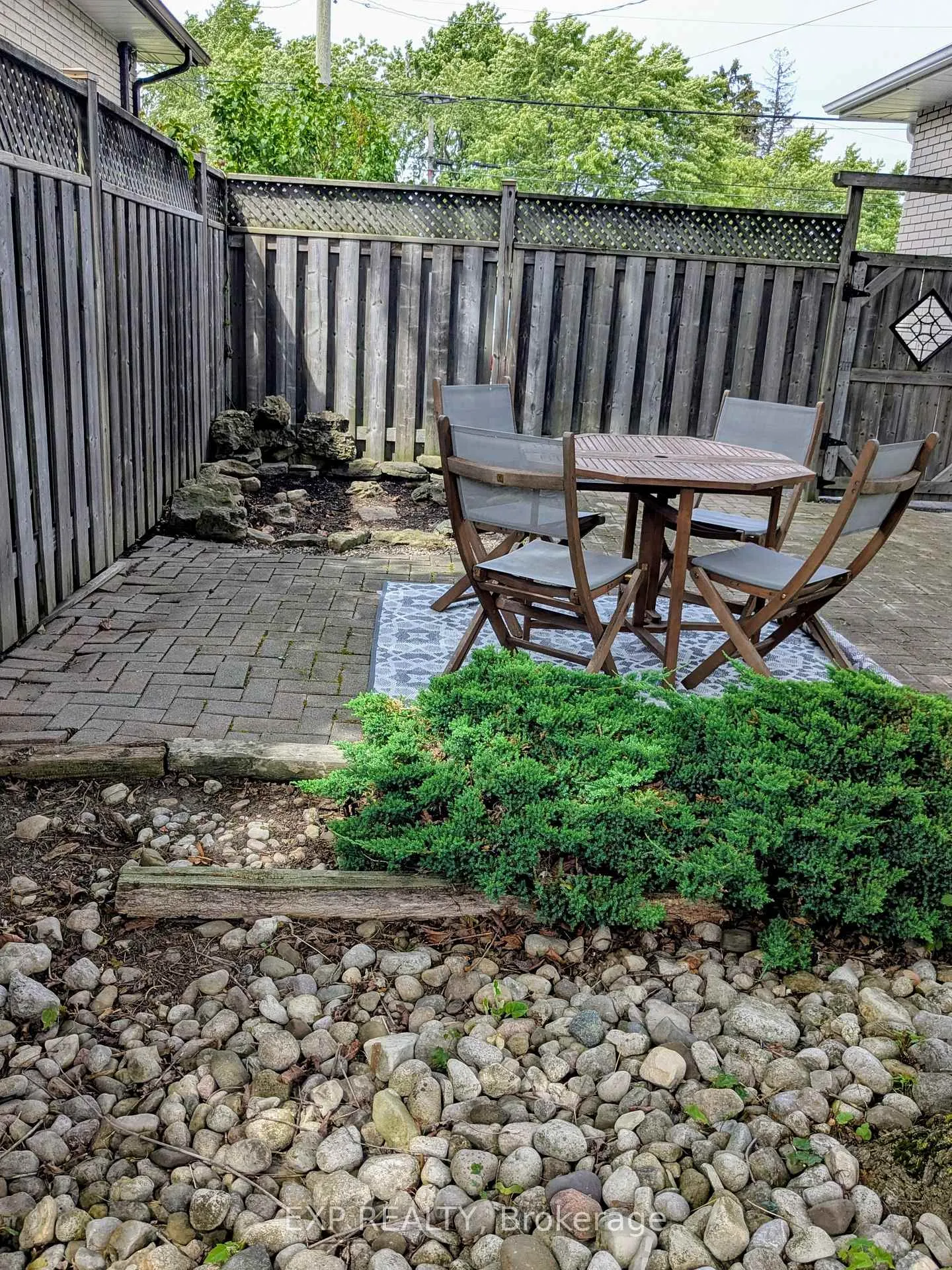 Photo 18 of 673 Winston Road, Grimsby, Grimsby Beach — HOMEH