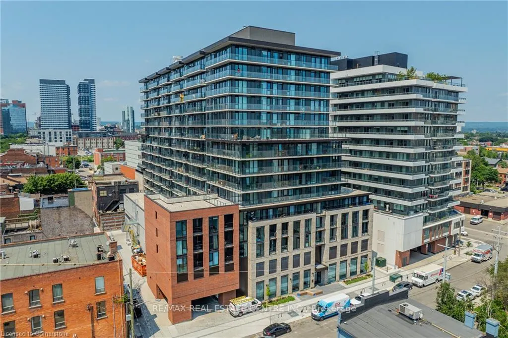 Front of Unit 725, 1 Jarvis Street