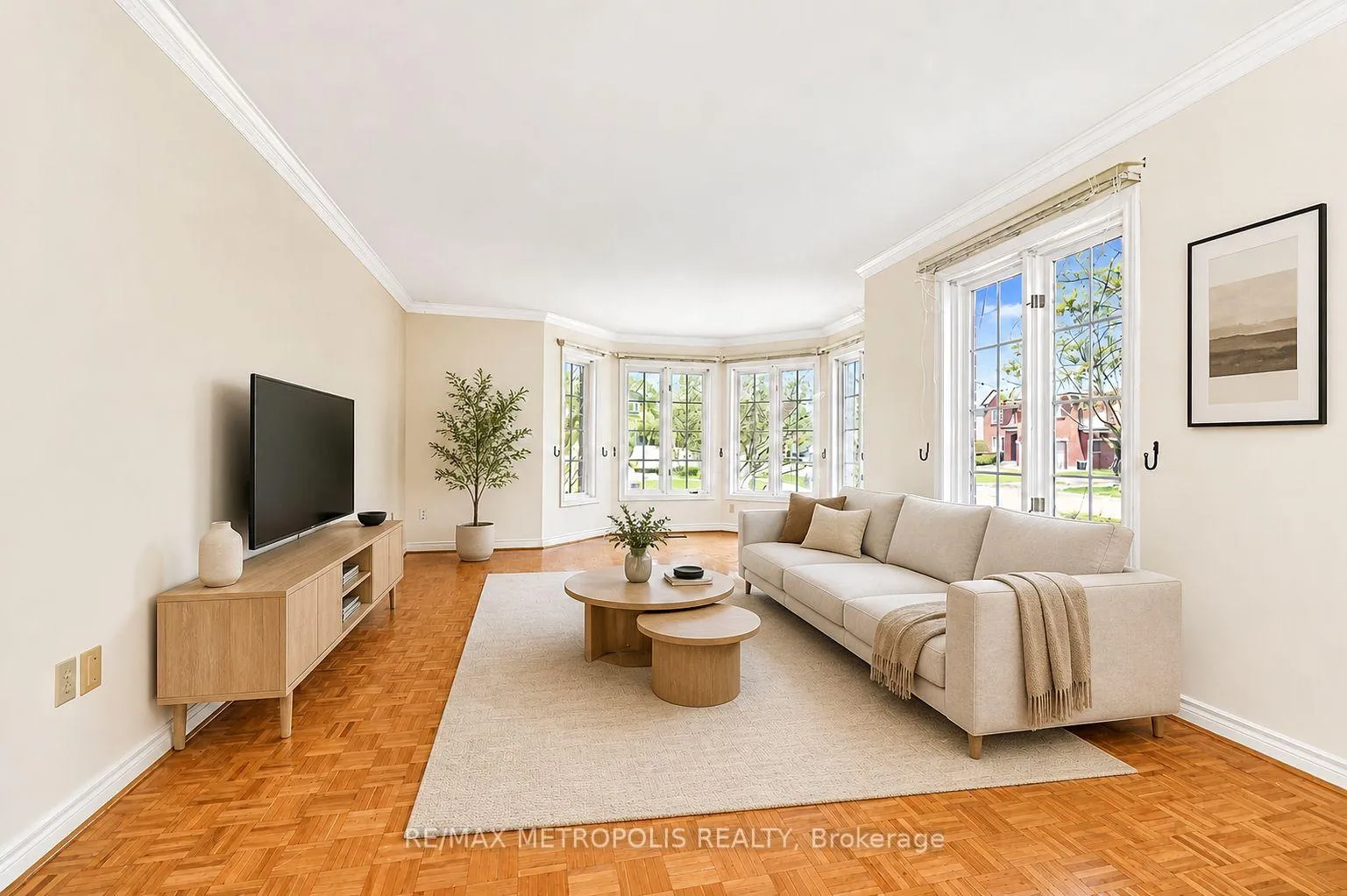 Photo 3 of 2 Schooner Court, Markham, Cachet — HOMEH
