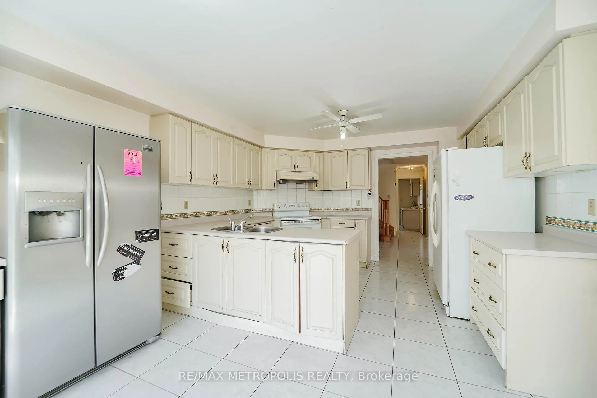 Photo 8 of 2 Schooner Court, Markham, Cachet — HOMEH