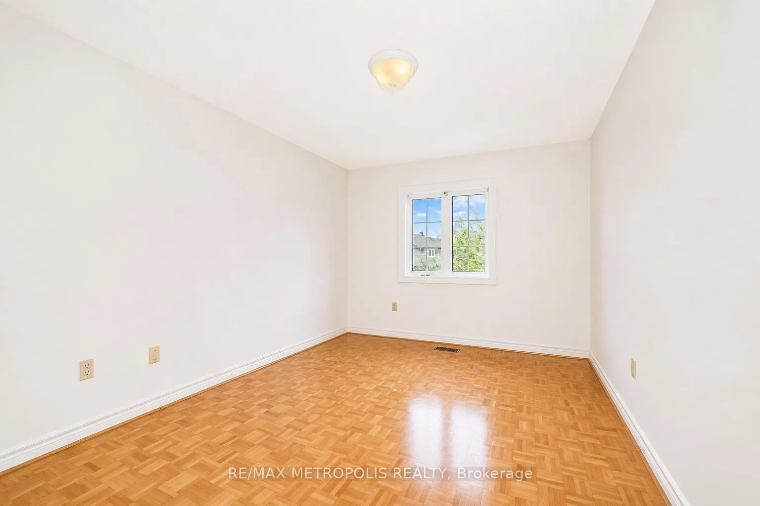 Photo 21 of 2 Schooner Court, Markham, Cachet — HOMEH