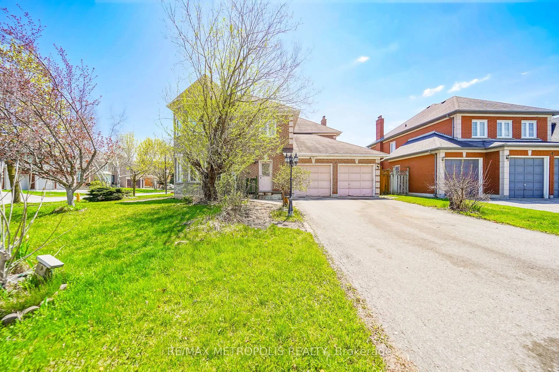 Photo 39 of 2 Schooner Court, Markham, Cachet — HOMEH