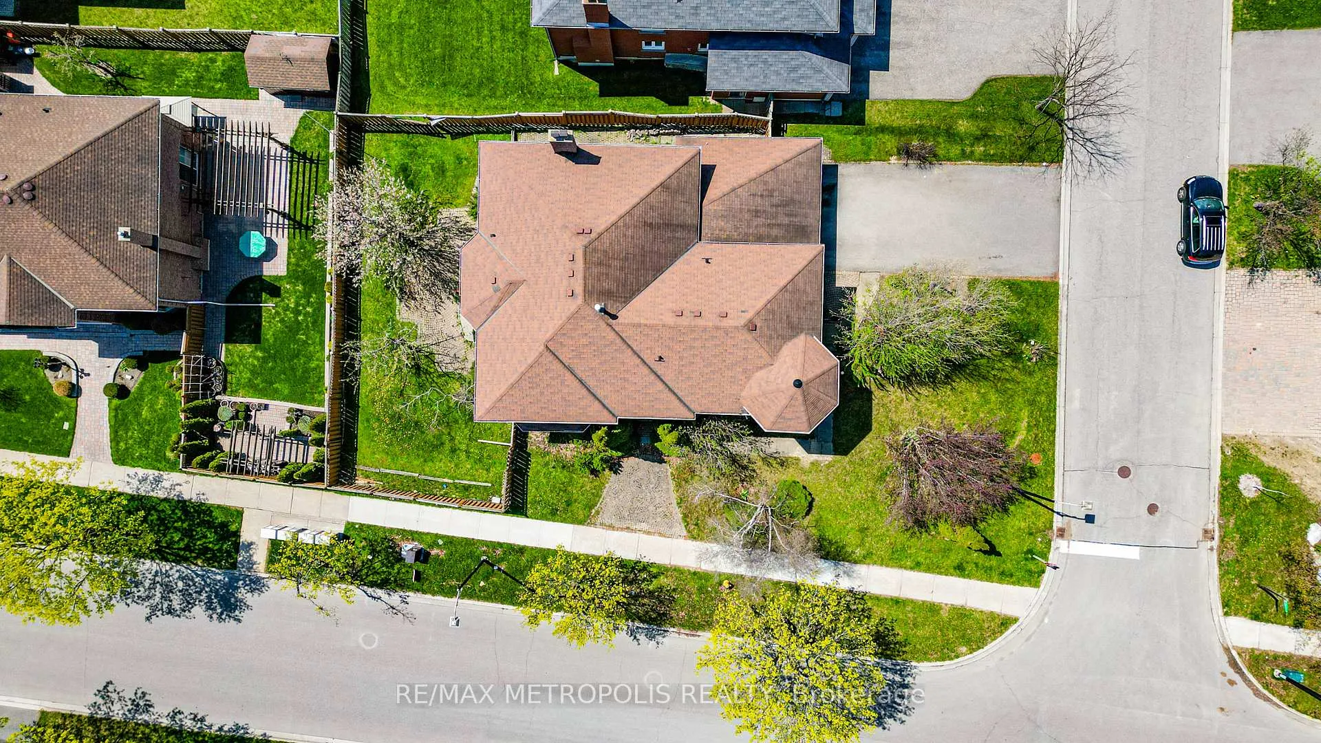 Photo 40 of 2 Schooner Court, Markham, Cachet — HOMEH