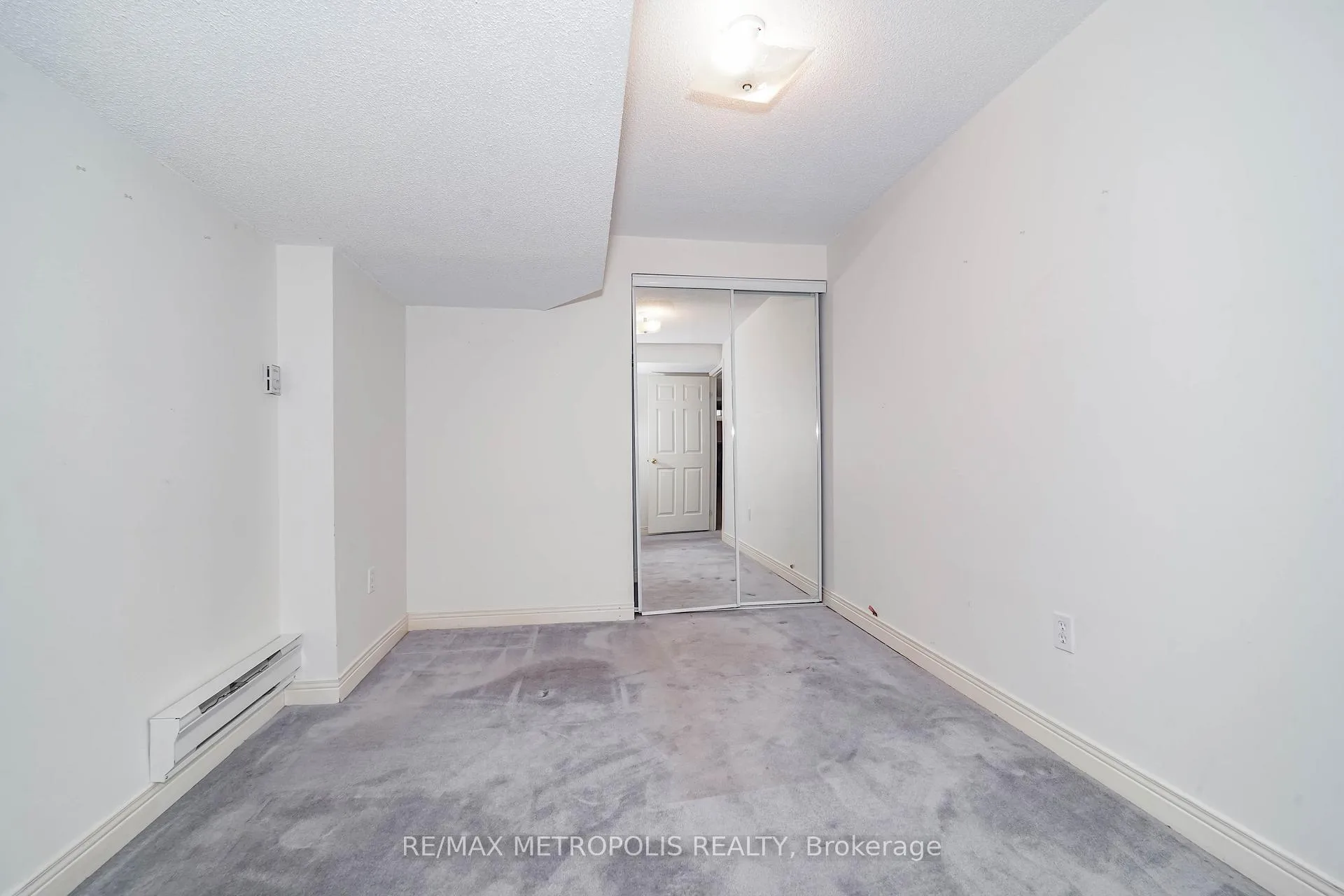 Photo 45 of 2 Schooner Court, Markham, Cachet — HOMEH
