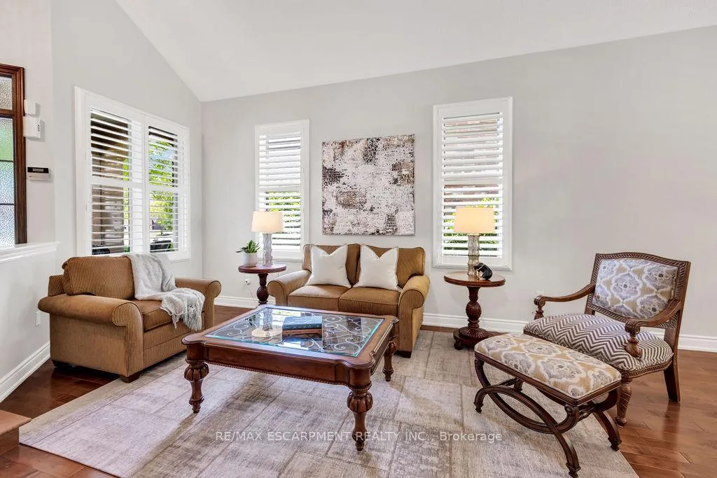 Photo 5 of 4176 Bianca Forest Drive, Burlington, Tansley — HOMEH