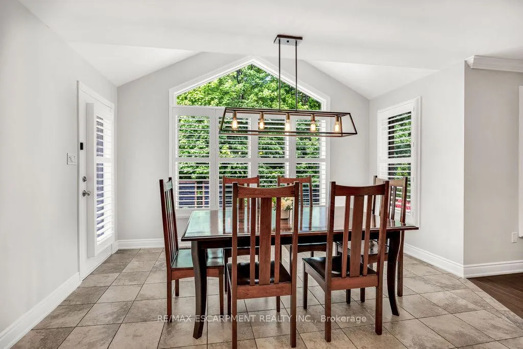 Photo 9 of 4176 Bianca Forest Drive, Burlington, Tansley — HOMEH
