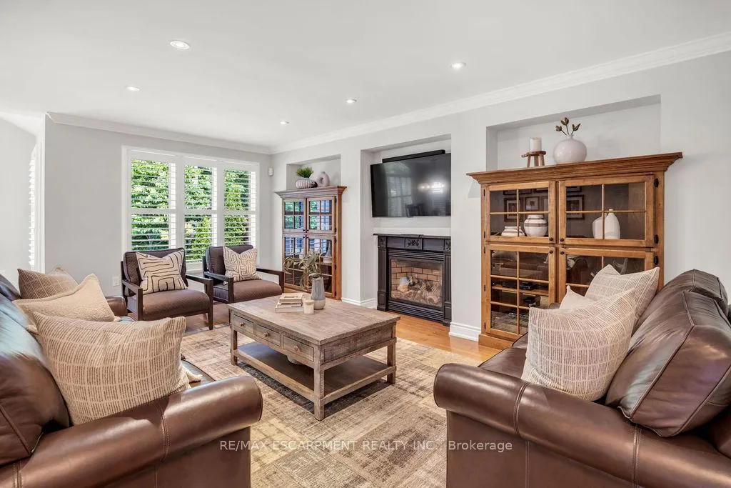 Photo 10 of 4176 Bianca Forest Drive, Burlington, Tansley — HOMEH