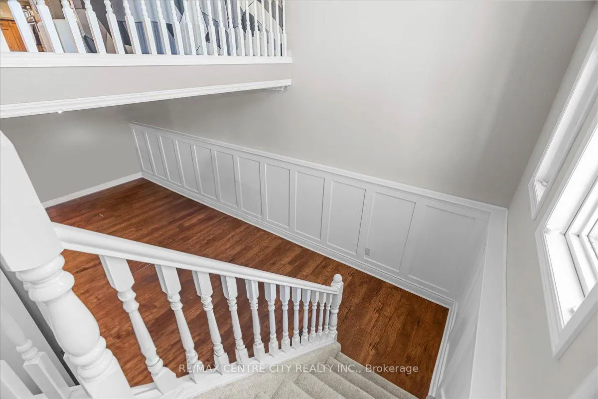 Photo 16 of 19 Dell Drive, Strathroy-Caradoc, SW — HOMEH