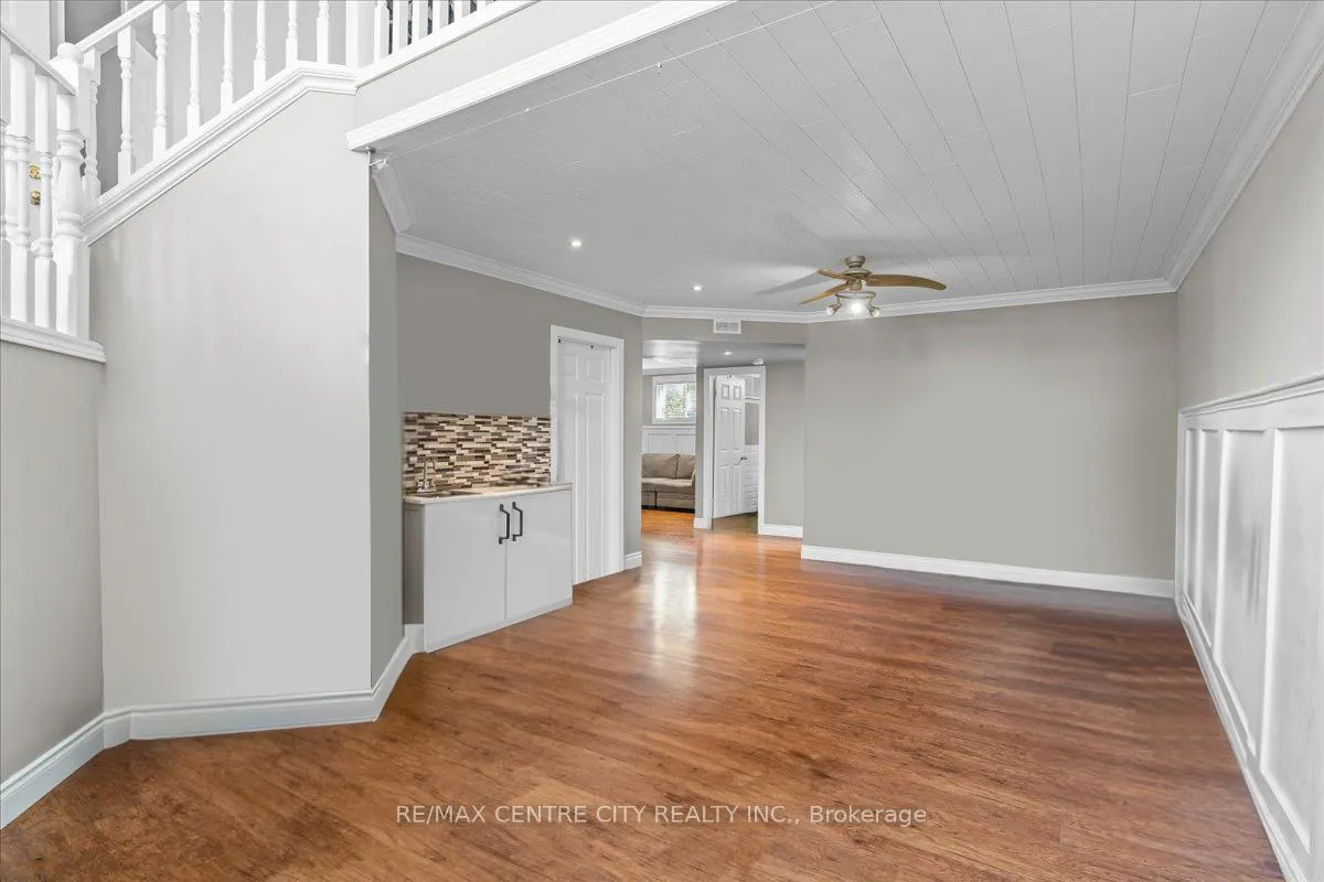 Photo 18 of 19 Dell Drive, Strathroy-Caradoc, SW — HOMEH