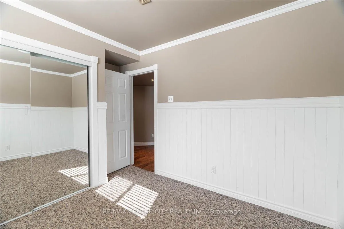 Photo 21 of 19 Dell Drive, Strathroy-Caradoc, SW — HOMEH