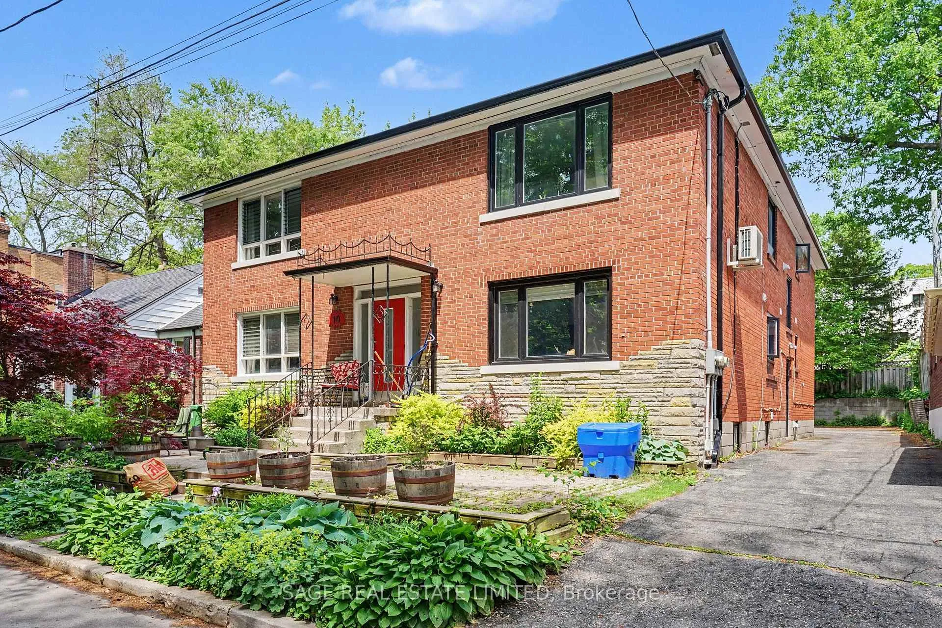 Photo 1 of Unit 5, 10 Fir Avenue, Toronto, The Beaches — HOMEH