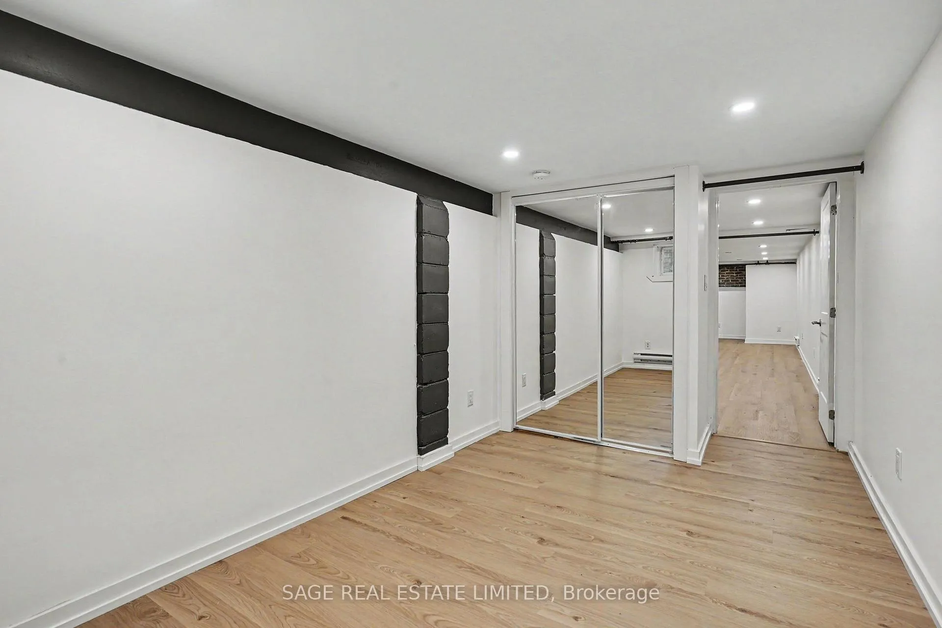 Photo 18 of Unit 5, 10 Fir Avenue, Toronto, The Beaches — HOMEH