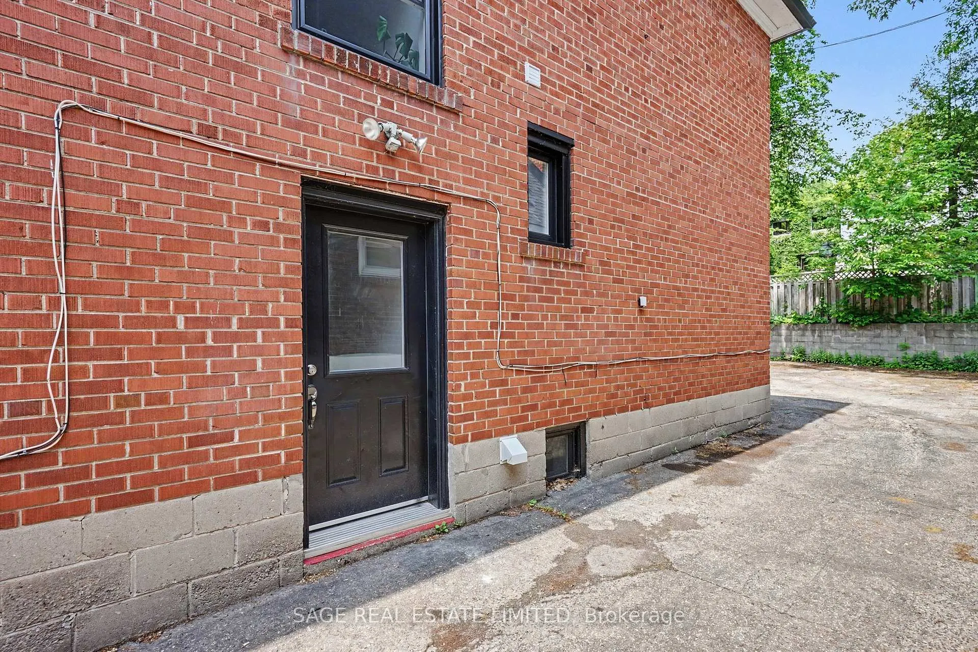 Photo 21 of Unit 5, 10 Fir Avenue, Toronto, The Beaches — HOMEH