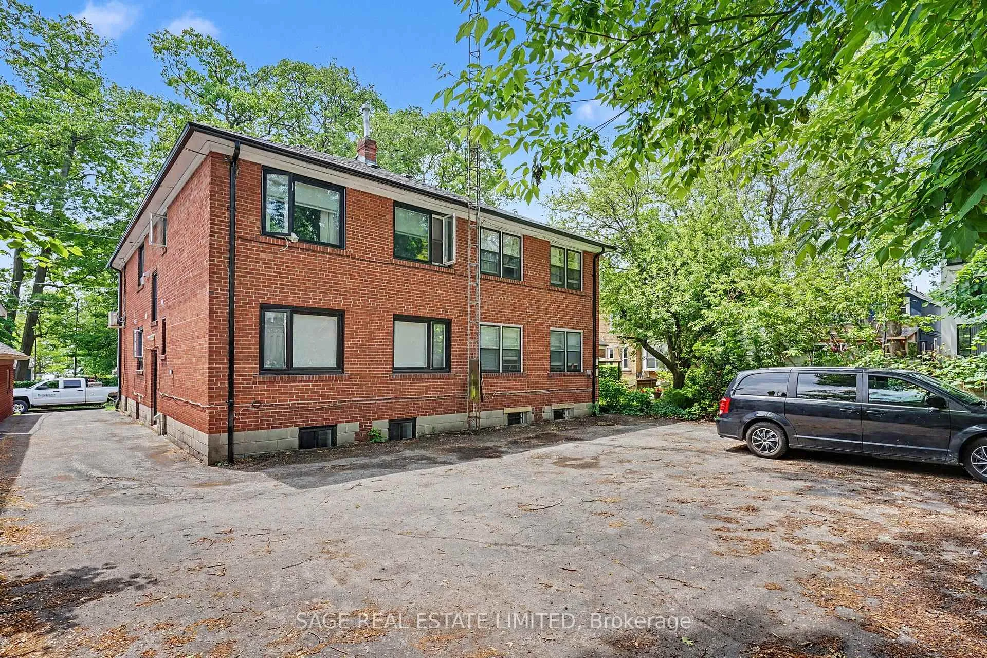 Photo 22 of Unit 5, 10 Fir Avenue, Toronto, The Beaches — HOMEH