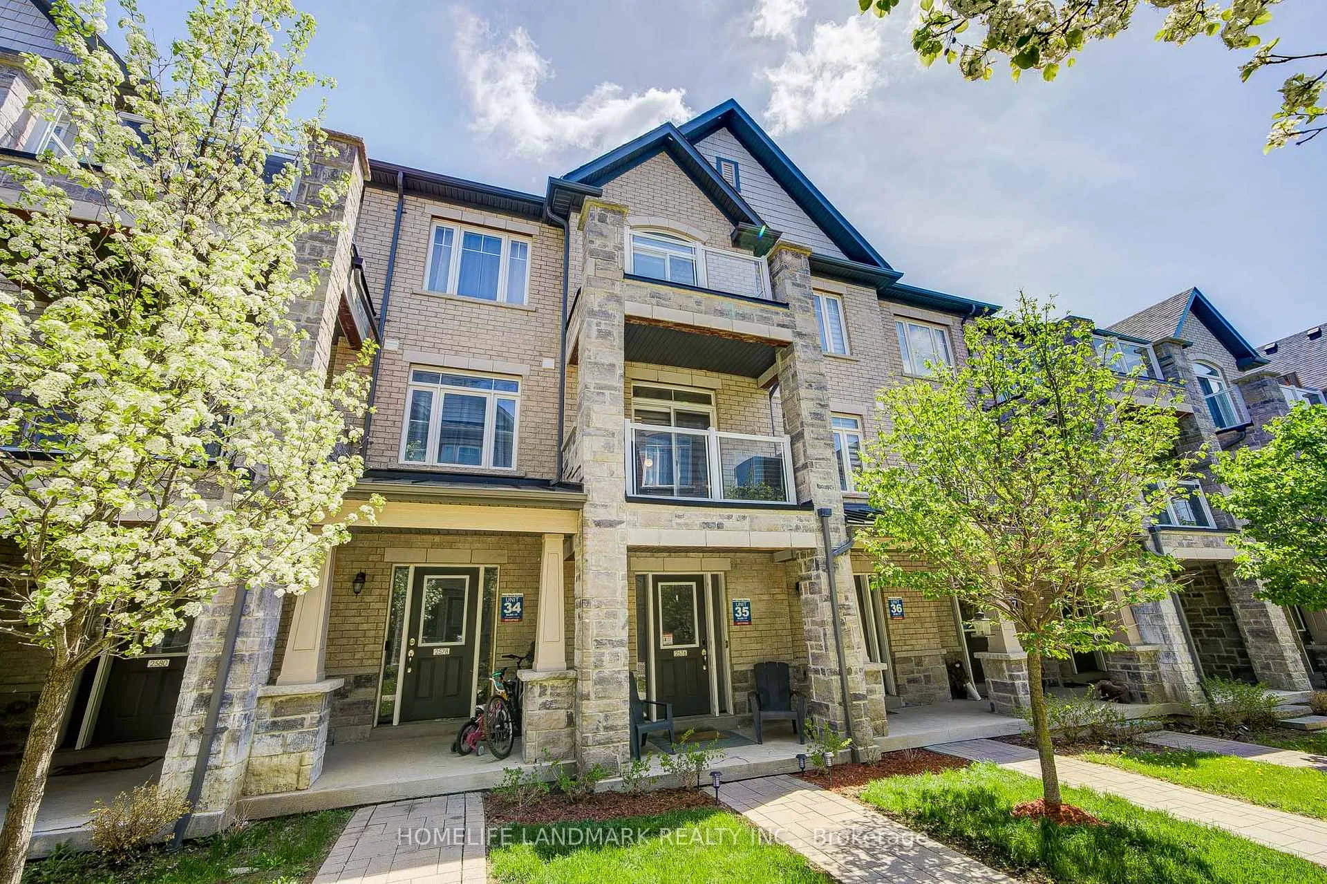 Photo 1 of 2576 Ladyfern Crossing, Pickering, Duffin Heights — HOMEH